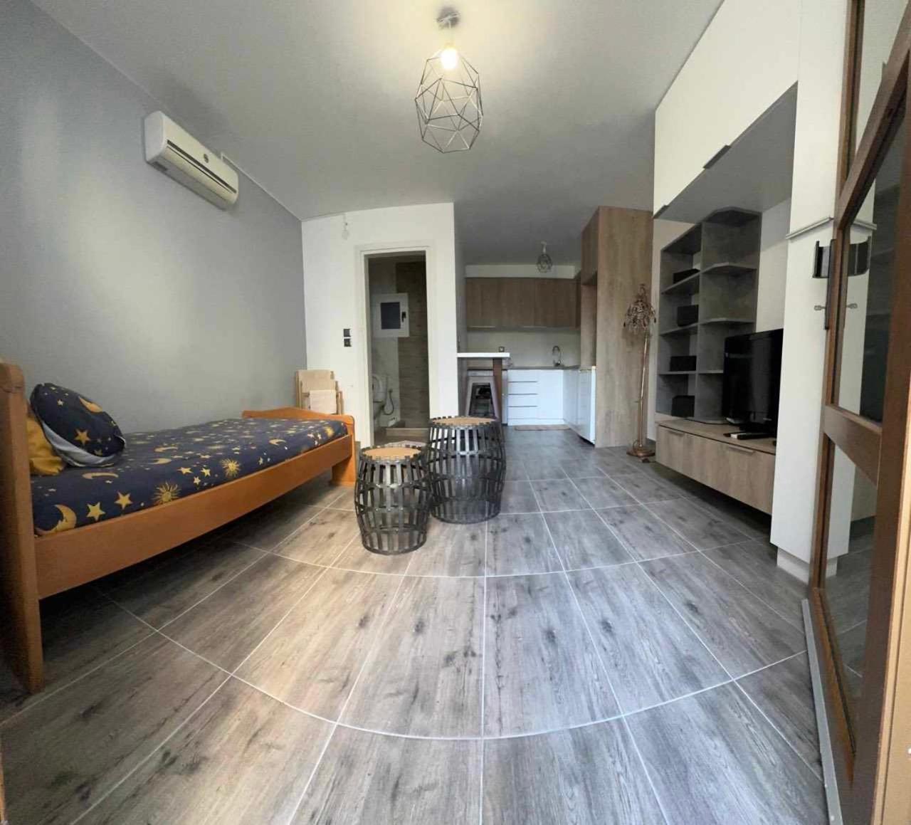 Maria Ireon 3 Basement * Samos Town